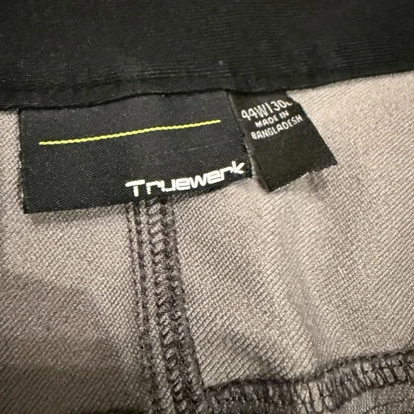 TRUEWERK Mens Workwear Pant Gray Straight Leg Technical Utility Pockets 44x30 - Picture 2 of 6